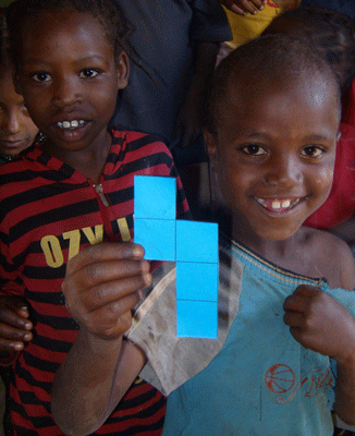 N-pentomino in een school in Key Afer